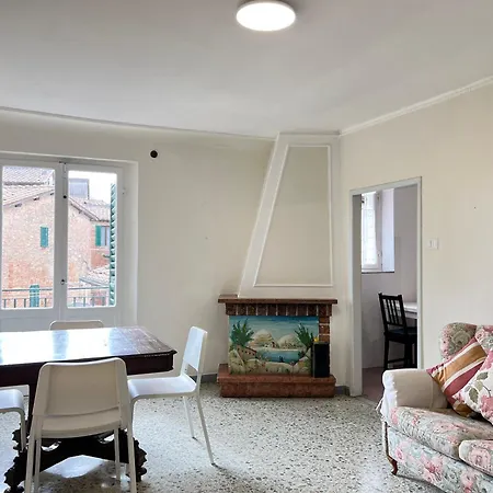 Floor - Panoramic Roof View - Quiet And Siena