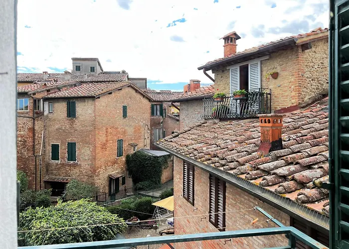 Floor - Panoramic Roof View - Quiet And Siena